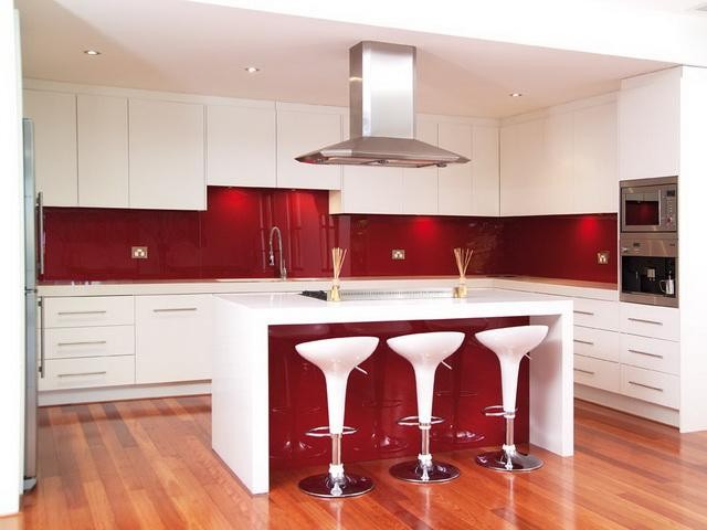 Great Indoor Designs Pic 1 - Glass Splashback