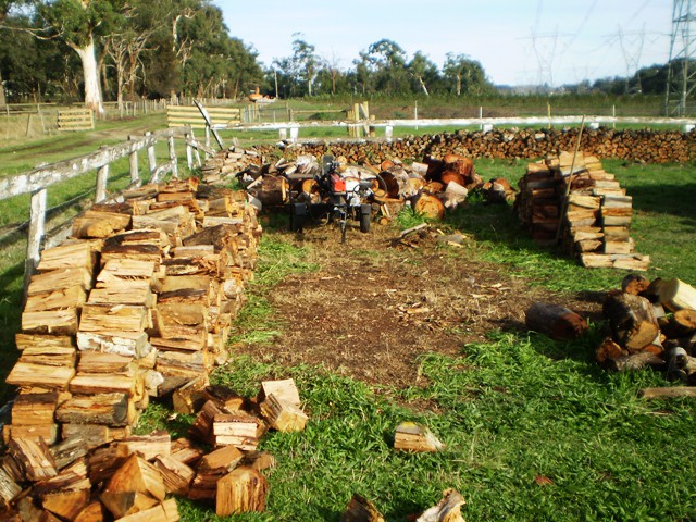 DT & JT Firewood Services Pic 2 - DT JT Firewood Services Yarra Valley Firewood