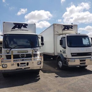 AR Removals & Storage Pic 5 - Enclosed truck Port Lincoln weekly