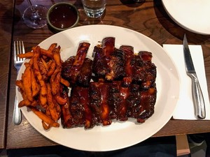 Hurricane's Grill & Bar Pic 2 - Beef ribs and sweet potato chips