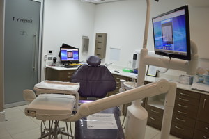 Dental Expressions Pic 3 - Dental surgery 1