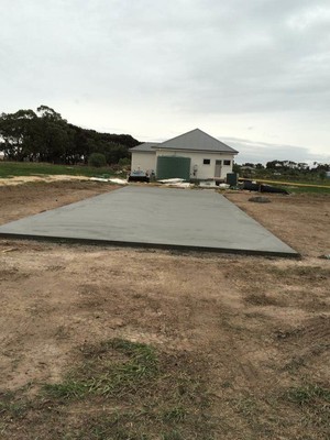 Hosey Earthworks Pic 3 - Level shed areas