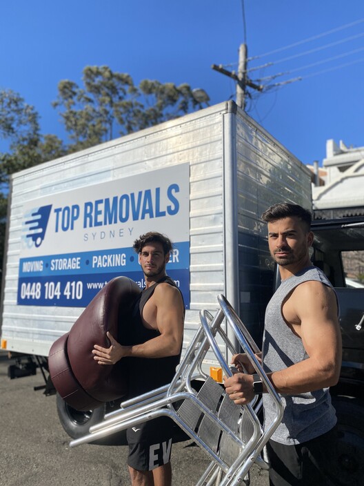 Top Removal Syd Pic 1 - Removalist team