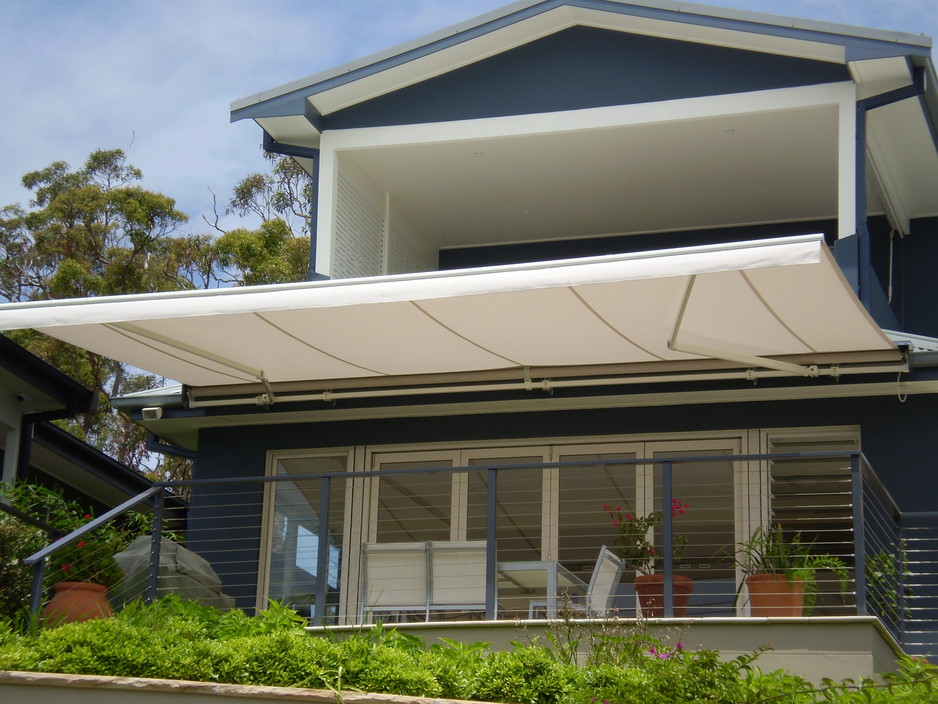 Supershades Pic 1 - folding arm awnings and more