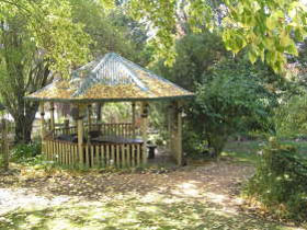 Historic Pioneer Mine Managers House B&b And Miner's Cottage Pic 1 - Garden Gazebo