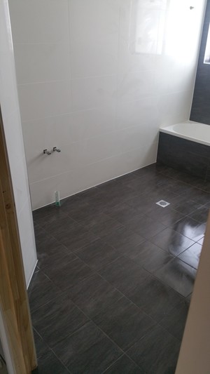 Mirror Finish Wall and Floor Tiling Pic 2