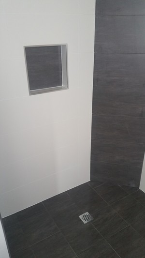 Mirror Finish Wall and Floor Tiling Pic 3