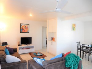 Lucinda Holiday Rentals Pic 4