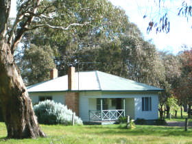 South Mokanger Farm Cottages Pic 1 - Stoneycroft Cottage