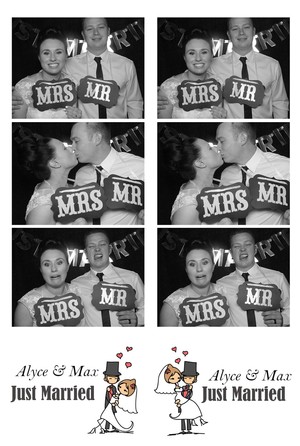 OMG Photo Booths Pic 4 - Mr Mrs