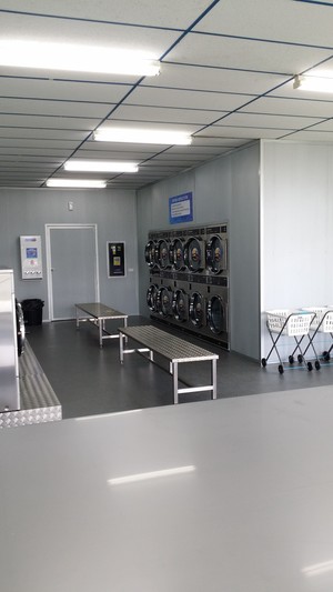 Spincity Coin Laundry Pic 2 - RELIABLE EFFICIENT MACHINES