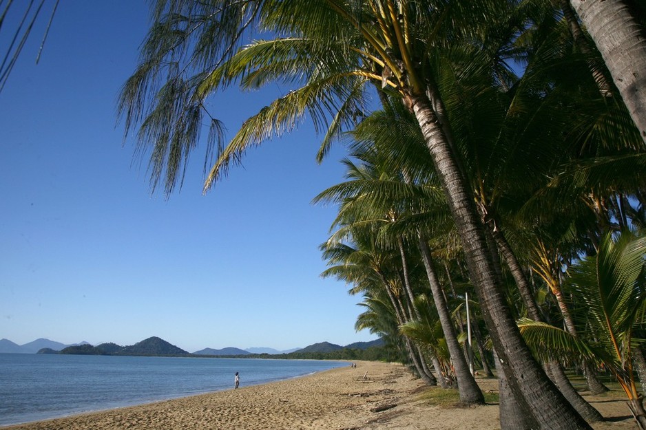 BeachView Apartments at Villa Paradiso in Palm Cove, QLD, Hotels ...