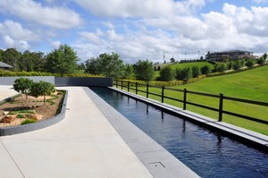 boutique pools & spas Pic 4