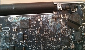 MacRestore Pic 3 - Liquid damage repair of all Macbook iMacs laptops and desktops