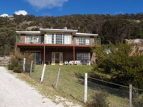 Killiecrankie Bay Holiday House Pic 1 - Killiecrankie Bay Holiday House Exterior