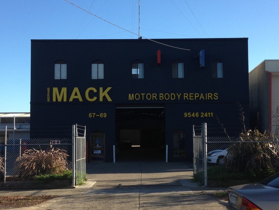 Bernie Mack Motor Body Repairs Pic 1