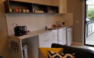 Seventy3 Boutique Villa Pic 4 - kitchenette