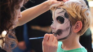 Meisha Face & Body Artistry And Entertainment Pic 4 - SKELETON FACE PAINTING