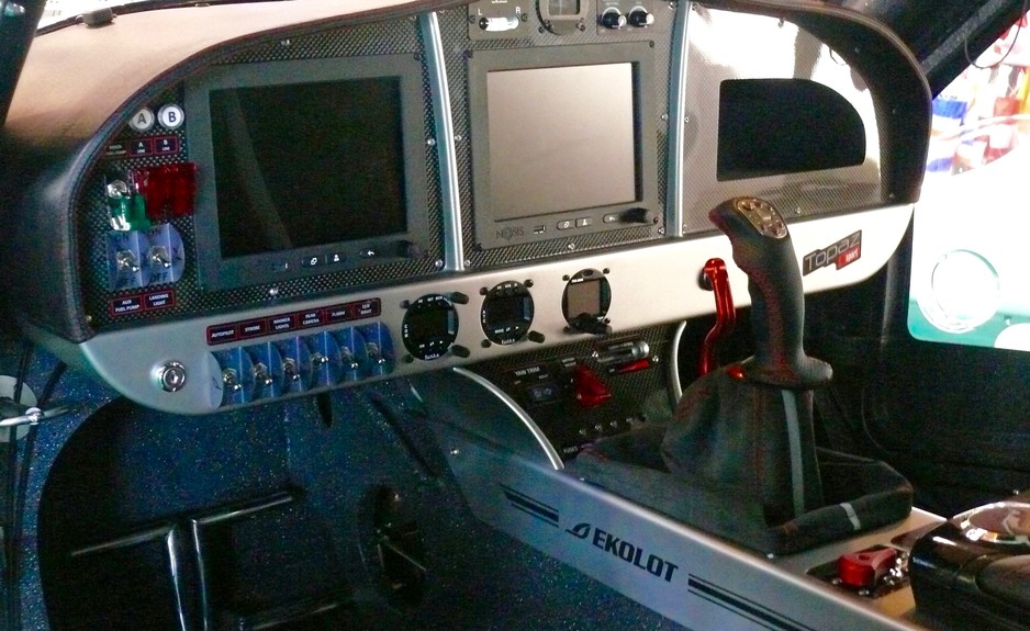 AirSports Flying School Pic 2 - Topaz Cockpit