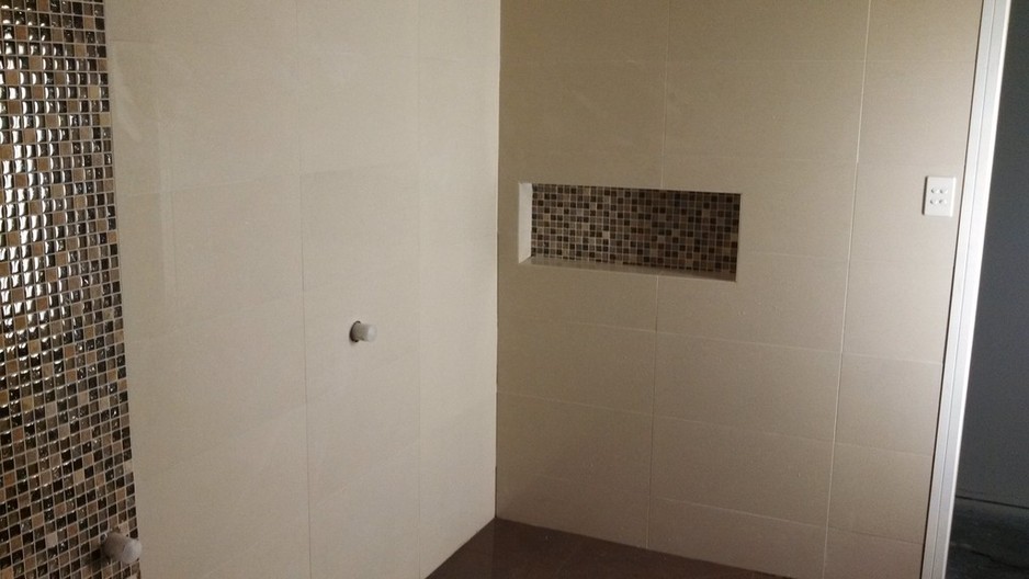 Bathroom and Tile Specialist Pic 1