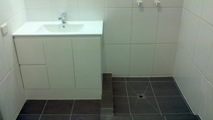 Bathroom and Tile Specialist Pic 5