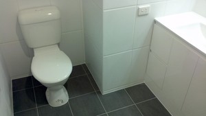 Bathroom and Tile Specialist Pic 4