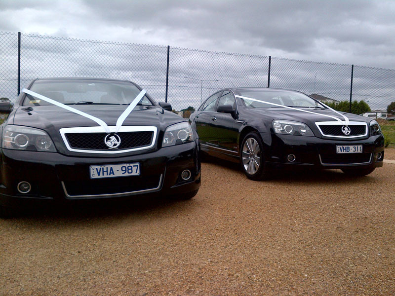 Golden Limos Pic 1 - Airport limos Melbourne