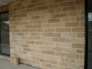 O'Neill Bros Bricklaying Pic 4 - Sandstone Veneer wall