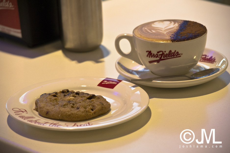 Mrs Fields Pic 1 - Coffee Cookie 495