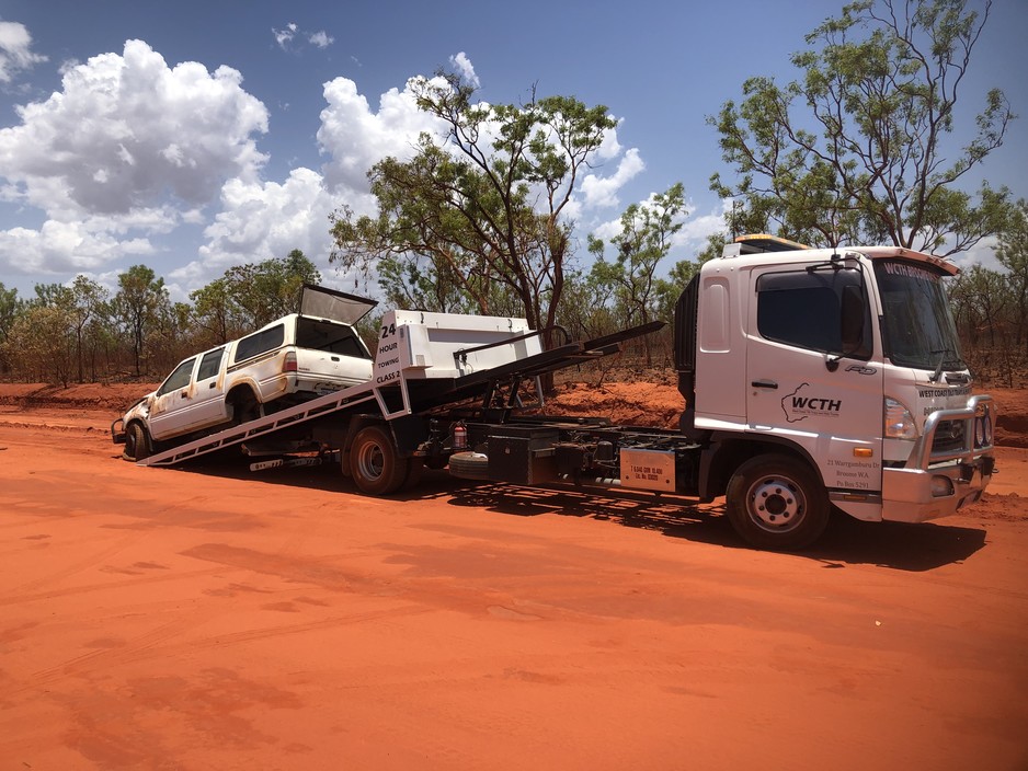 West Coast Tilt Trays And Hiab Trucks Pic 1