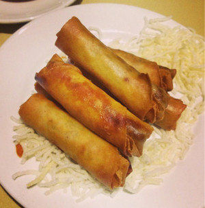 Golden Coronet Chinese & Malaysian Restaurant Pic 2 - Tastiest spring rolls in town