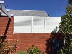 Fair and Square Property Maintenance Pic 3 - Aluminium Slat Privacy Screen