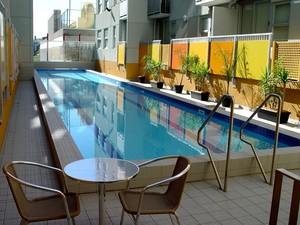 Arrow On Swanston Pic 3 - Swimming Pool