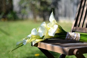 Flowers By REN Pic 5 - Flowers by REN Mornington Peninsula weddings Spring bridal Bouquet Daffodils freesias Tulips Lemon Scented Geranium