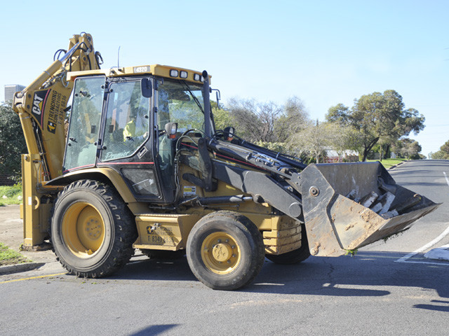 E & L Palmer Earthmoving Pic 1 - earthmovingland clearing Kurrajong Country NSW