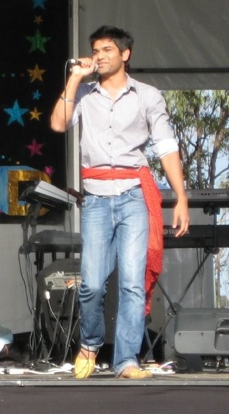 Bollywood singer/performer Pic 1