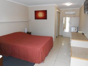 Acacia Ridge Motor Inn Pic 2 - Queen Room