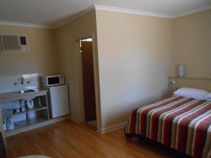 Acacia Ridge Motor Inn Pic 4 - Retro Double Room