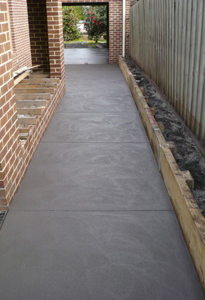 DAMBRA CONCRETE DEVELOPMENTS PTY LTD Pic 2 - Colored Concrete Pathway