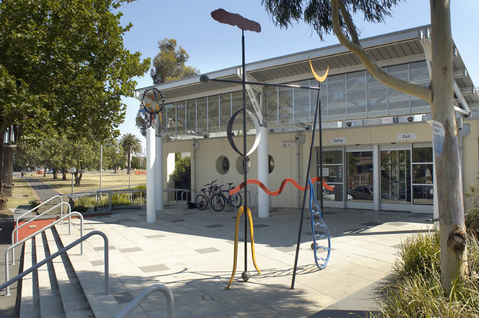 Collingwood Leisure Centre Pic 1 - Collingwood Leisure Centre entrance