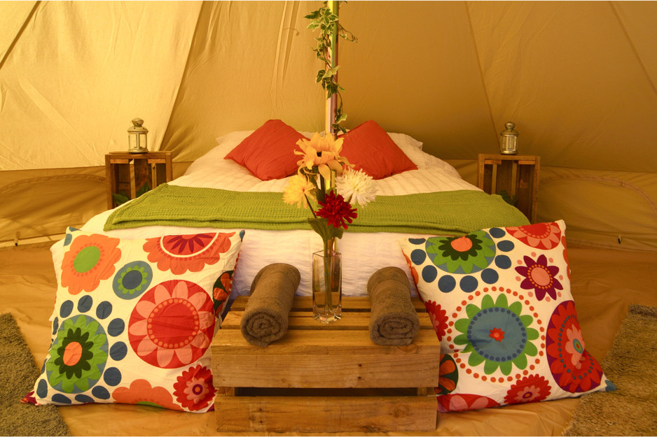 Glampr Pic 1 - Beautifully colourful Glampr suite