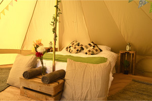 Glampr Pic 4 - Lots of different colour combinations