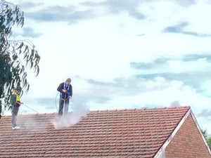 Blast Away Services Pic 3 - Blastaway Roof Pressure Cleaing by high pressure