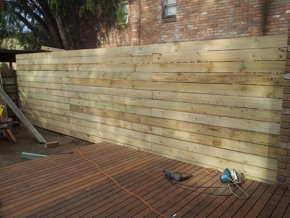 Metrocarp Building Services Pic 2 - fencing