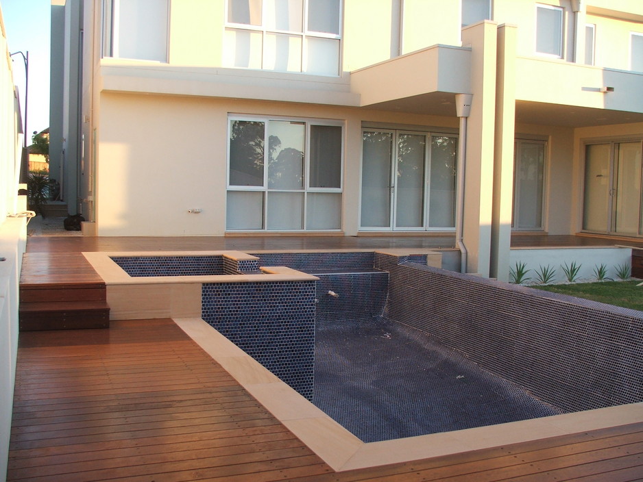 Monet Constructions Pty Ltd Pic 1 - monet constructions hardwood deck