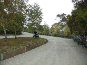 Southern Cross Earthworks Pic 5 - Driveways