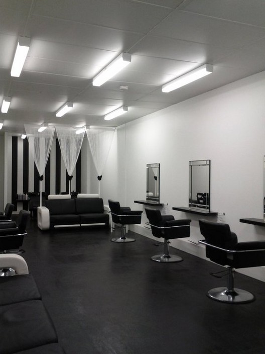 Boutique Hair & Beauty Pic 1