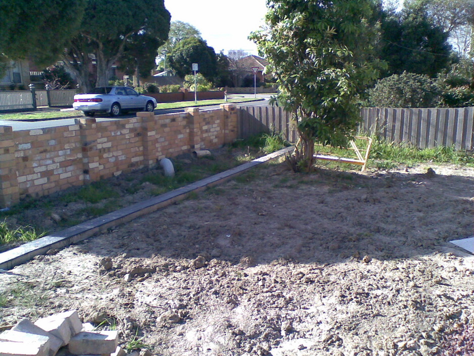 Armzy's Gardening & Maintenance Pic 1