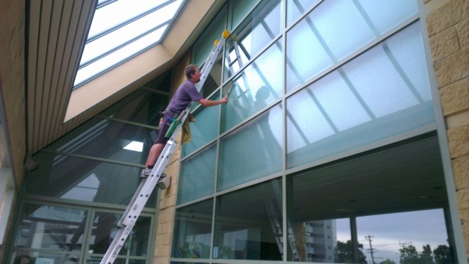 Professional Window Cleaning Pic 1 - Commercial Window Cleaning