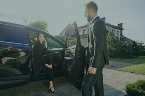 Enig Chauffeur Services Pic 4 - Private Airport Transfers Melbourne